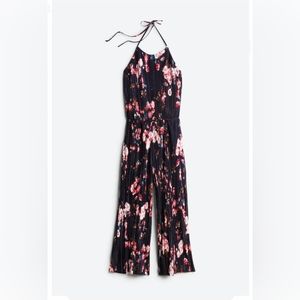 COLLECTIVE CONCEPTS Bellamy Pleated Cropped Jumpsuit
